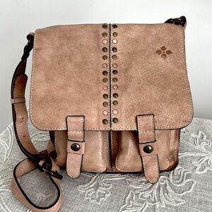 Patricia Nash EUC Armeno Tan Leather with Studded Accents Messenger Bag